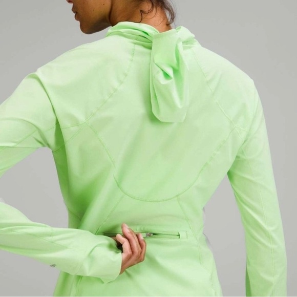 Lululemon Mist Over Windbreaker Size 8 - Picture 3 of 16